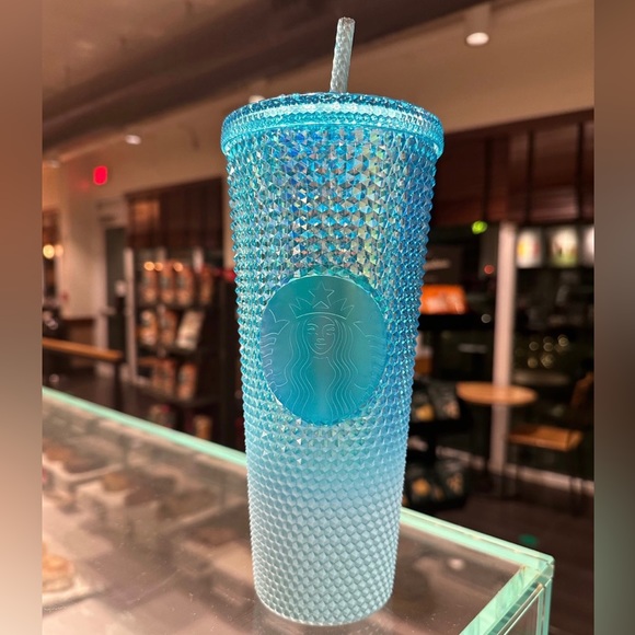 Starbucks Blue Ombre Aqua Splash Tumbler Cold Cup Venti 24oz New 2023 Release - Picture 1 of 6